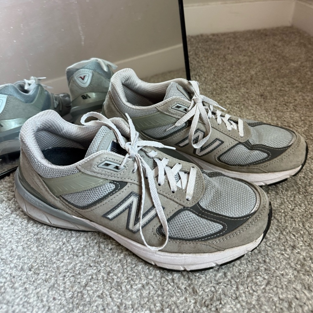 New Balance 990v5 gray size 10